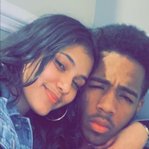 Meet your Posher, Cameron